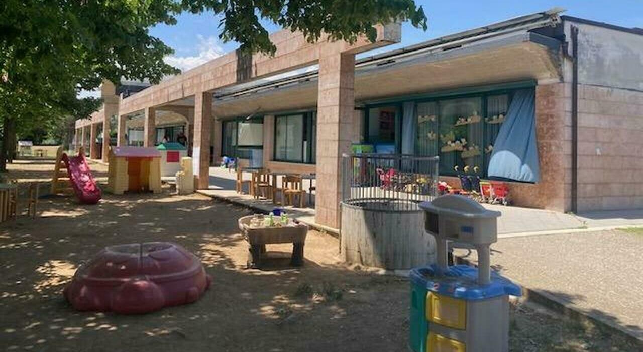 Fiamme a scuola, la bimba migliora: adesso è vigile e risponde agli stimoli