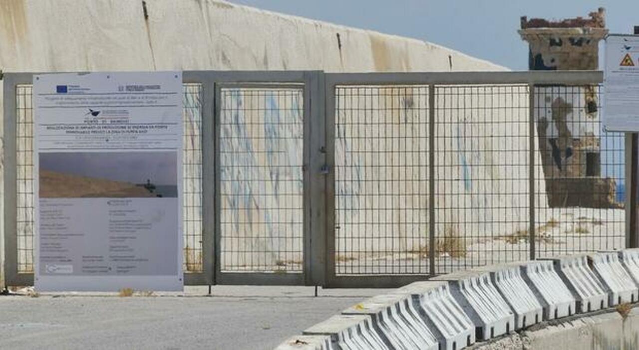 dalla diga alla darsena mastro difende le scelte ma futuro nazionale va all attacco il porto non 232 solo scenografia da Quotidianodipuglia.it dalla diga alla darsena mastro difende le scelte ma futuro nazionale va all attacco il porto non 232 solo scenografia