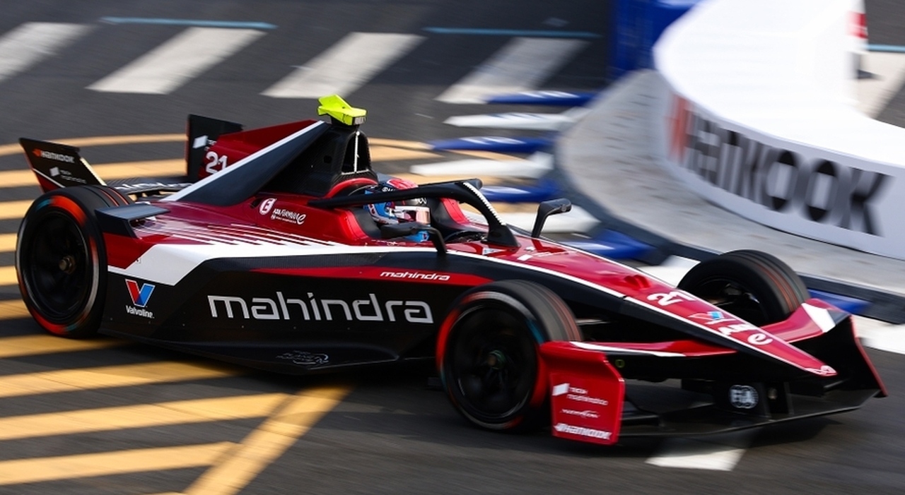 La Mahindra di De Vries di Formula E a Sanya in Cina