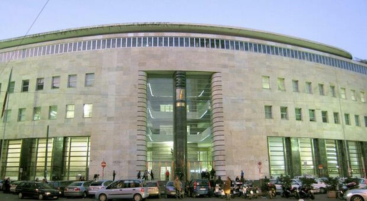 Napoli, il Palazzo delle Poste diventa il centro degli uffici del futuro