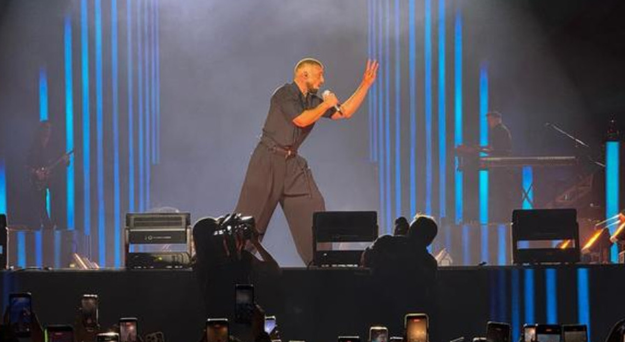adrenalina sul palco di san benedetto ricky martin festa pazzesca per il suo ritorno in italia 15 anni dopo da Corriereadriatico.it adrenalina sul palco di san benedetto ricky martin festa pazzesca per il suo ritorno in italia 15 anni dopo
