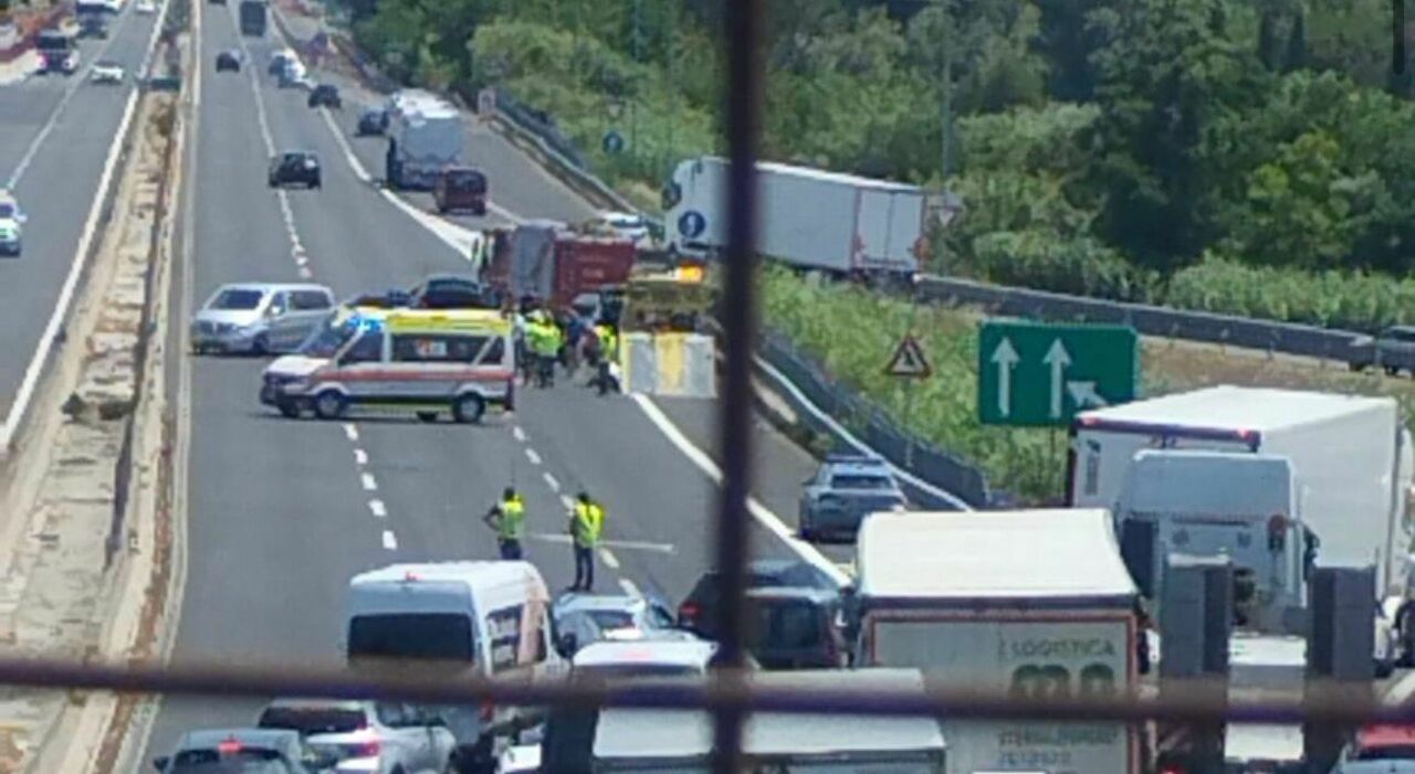 terribile incidente sull autostrada a14 una persona versa in gravissime condizioni da Corriereadriatico.it terribile incidente sull autostrada a14 una persona versa in gravissime condizioni