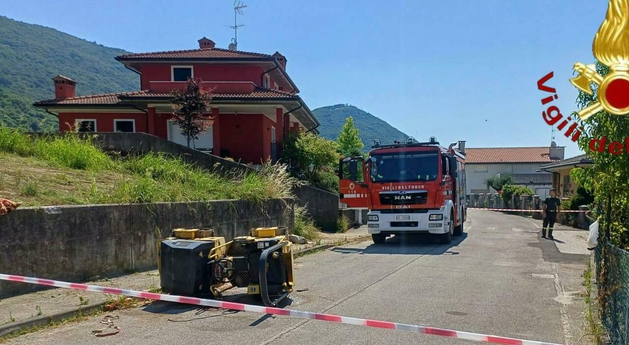 operaio resta incastrato sotto il rullo compattatore durante i lavori elitrasportato in ospedale 200 grave da Ilgazzettino.it operaio resta incastrato sotto il rullo compattatore durante i lavori elitrasportato in ospedale 200 grave