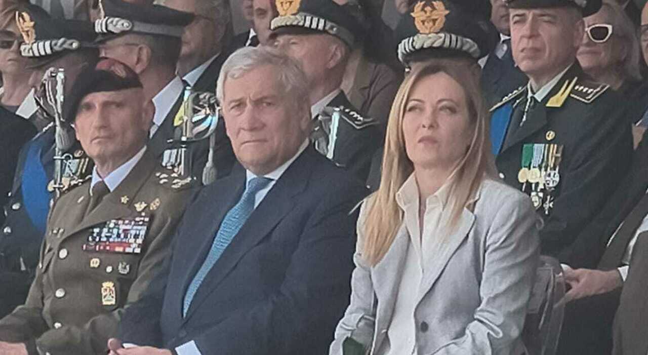 giorgia meloni in puglia per la festa della guardia di finanza da Quotidianodipuglia.it giorgia meloni in puglia per la festa della guardia di finanza