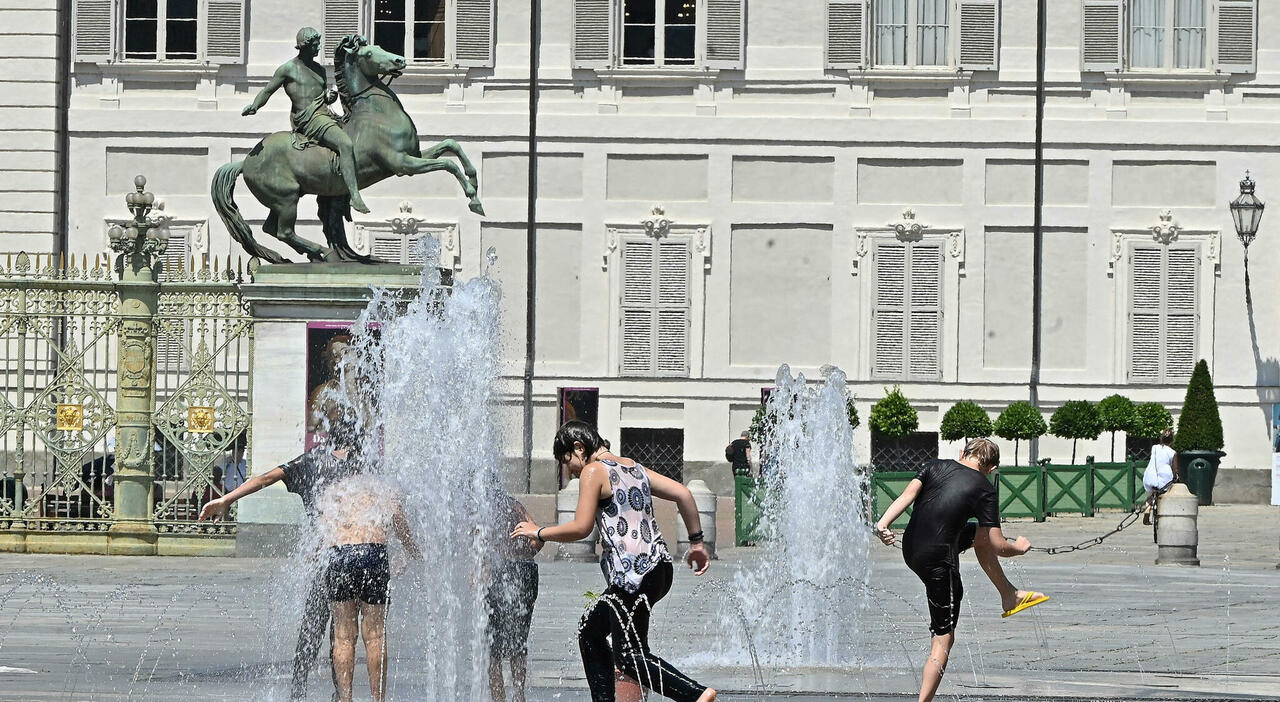 https://statics.cedscdn.it/photos/MED_HIGH/2026/06/24/9612075_24192510_allerta_meteo_caldo_italia_dove_citta_bolla_sahariana.jpg