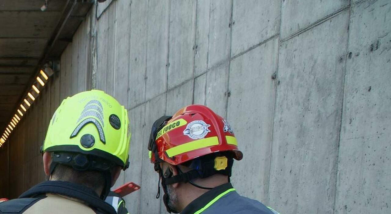 incidente tra due auto e un camion in galleria sulla pedemontana veneta due morti un ferito