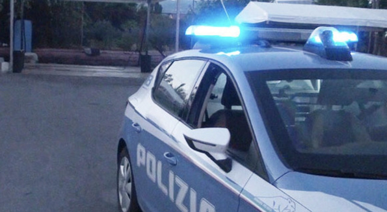 https://statics.cedscdn.it/photos/MED_HIGH/2026/06/27/9616730_27000614_uccisi_coltellate_mamma_papa_figlia_caccia_killer_pineta_sacchetti.jpg