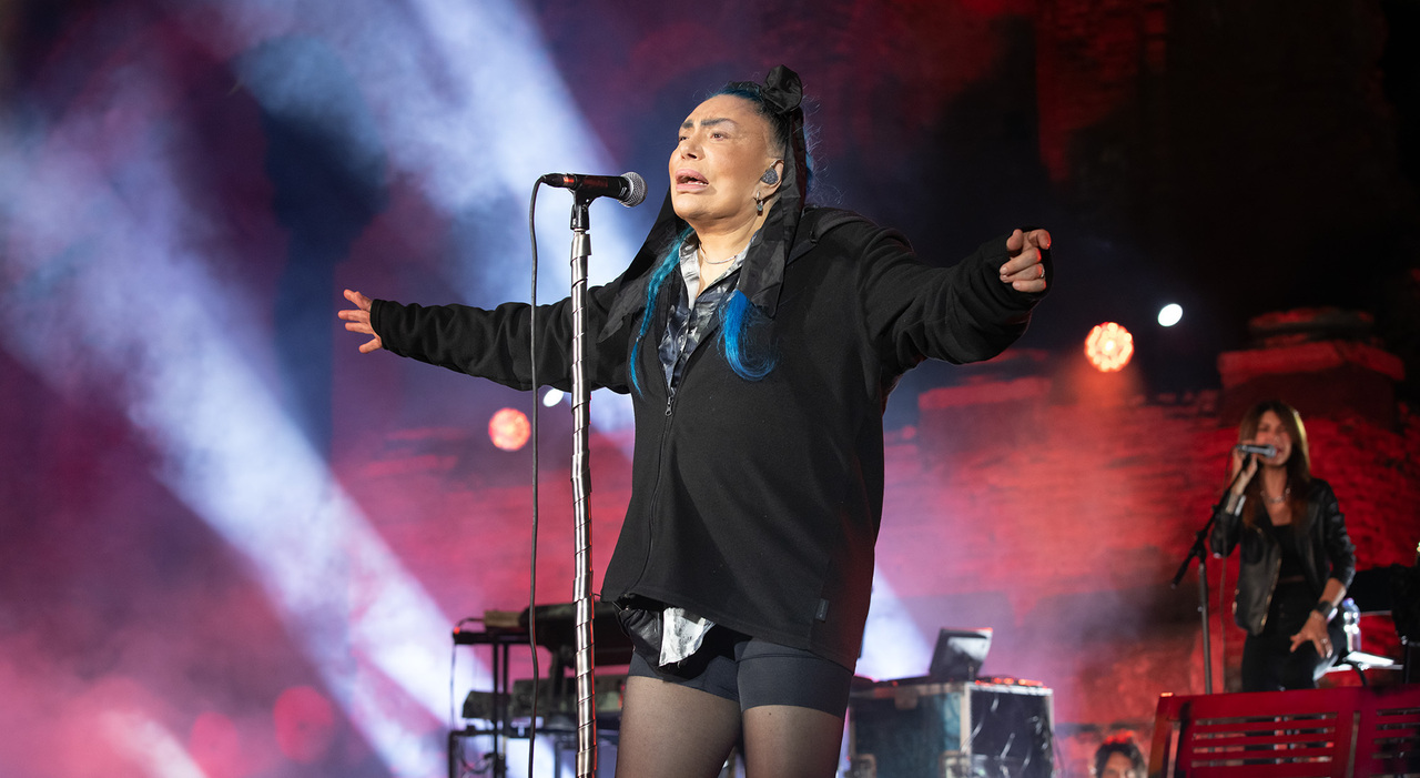https://statics.cedscdn.it/photos/MED_HIGH/2026/06/27/9617870_27095504_loredana_berte_annulla_concerto_bergamo_troppo_caldo_oggi.jpg