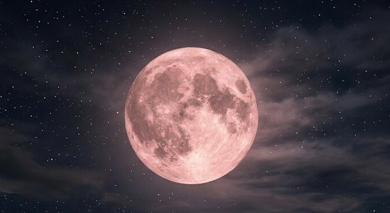 https://statics.cedscdn.it/photos/MED_HIGH/2026/06/27/9618050_27131316_luna_delle_fragole.jpg