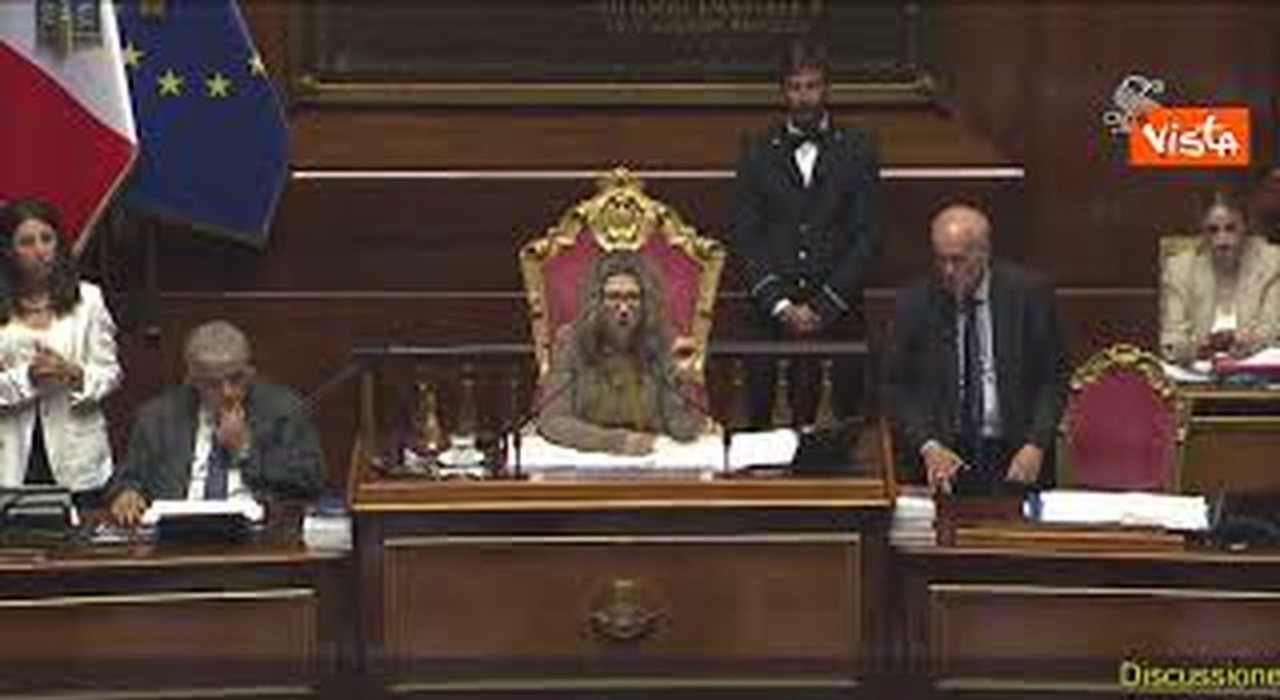 https://statics.cedscdn.it/photos/MED_HIGH/2026/07/01/9625729_poster.jpg
