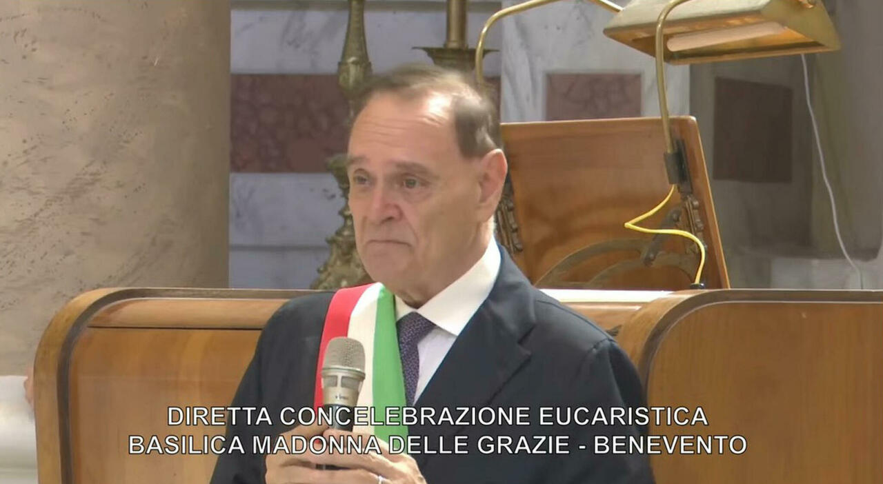 clemente mastella choc in chiesa sto male pregate per me da Ilmattino.it clemente mastella choc in chiesa sto male pregate per me