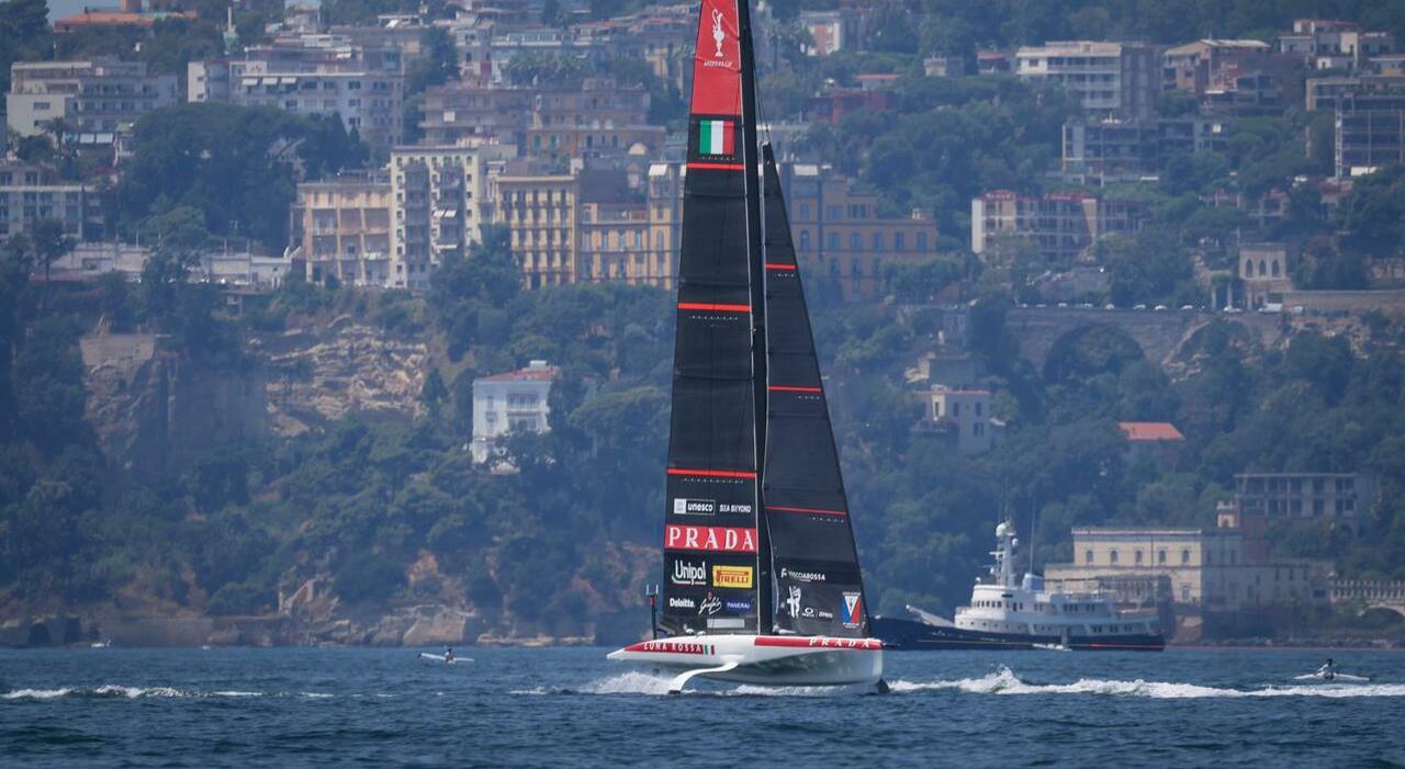 sorpresa sul lungomare nel golfo c232 luna rossa 200 linizio dellavventura dell america s cup da Ilmattino.it sorpresa sul lungomare nel golfo c232 luna rossa 200 linizio dellavventura dell america s cup