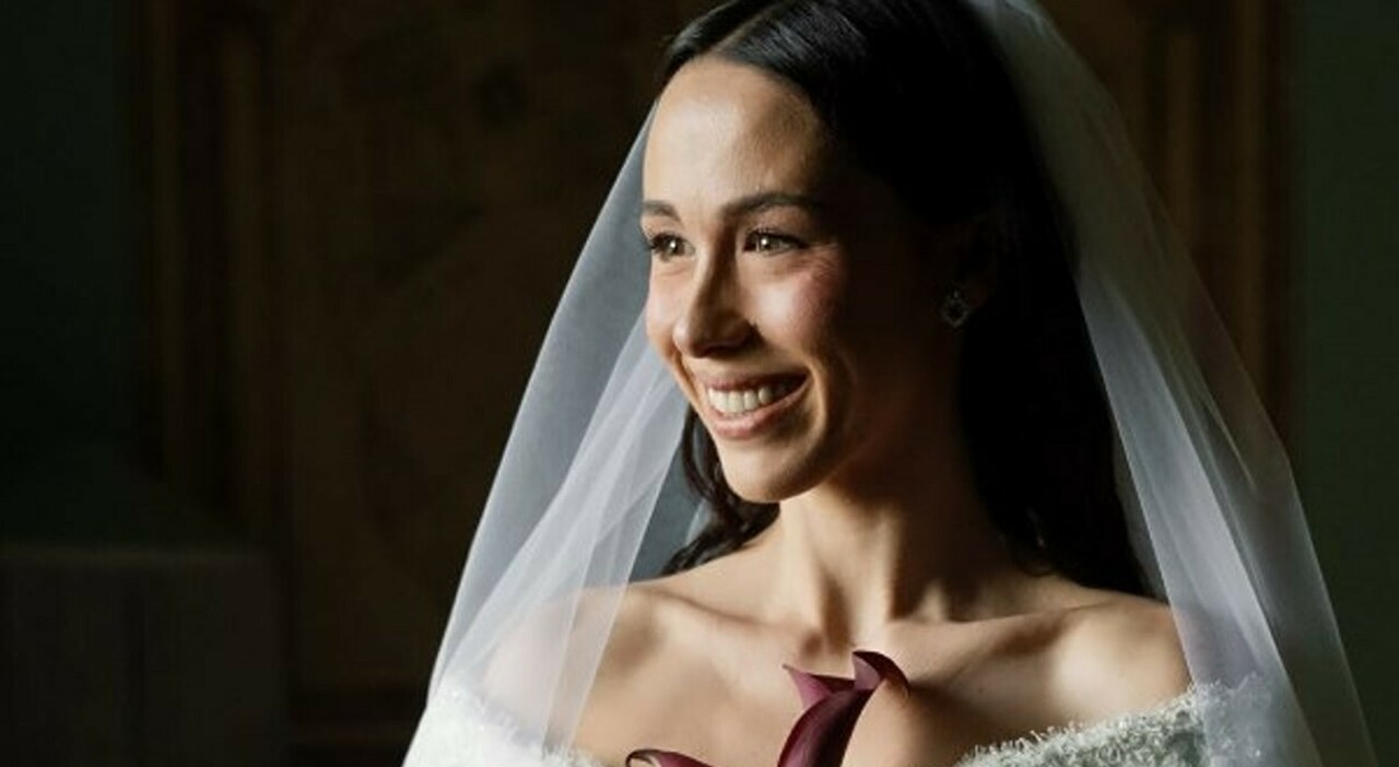 Aurora Ramazzotti I Look Del Matrimonio La Sposa Romantica Mamma aurora-ramazzotti-i-look-del-matrimonio-la-sposa-romantica-mamma