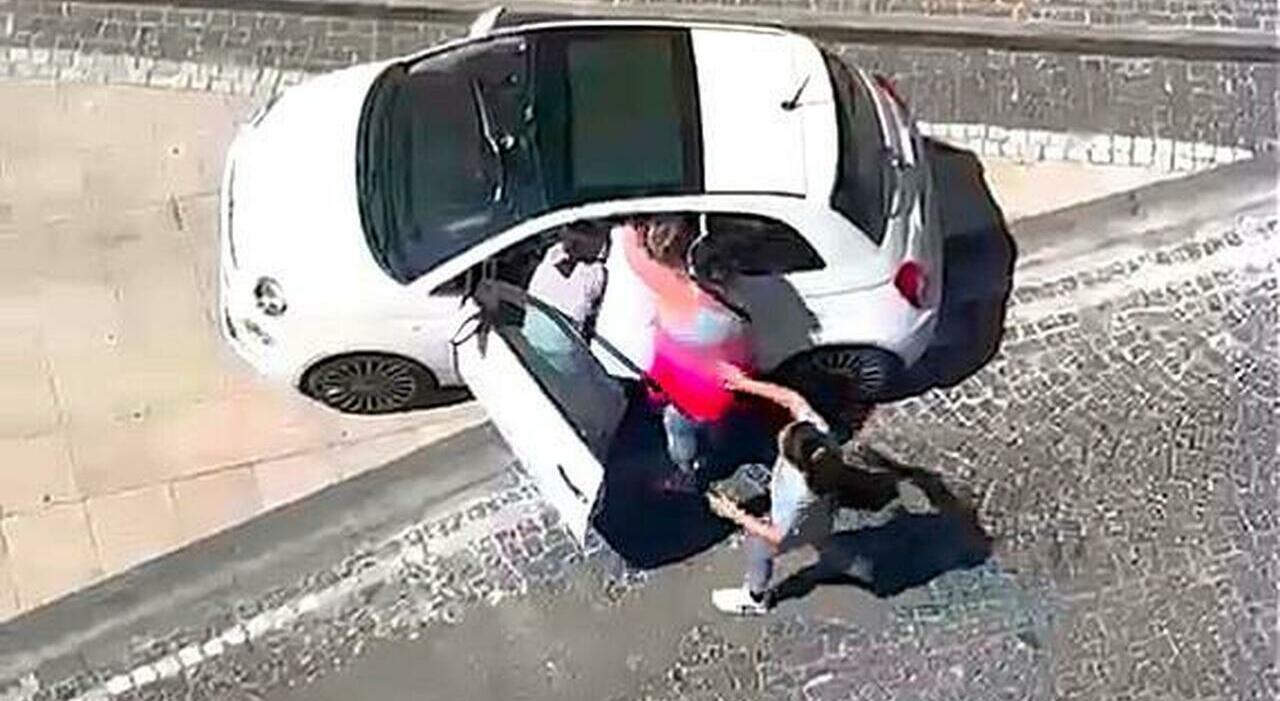 casalnuovo consigliera e marito aggrediti in strada movente politico non solo familiare da Ilmattino.it casalnuovo consigliera e marito aggrediti in strada movente politico non solo familiare