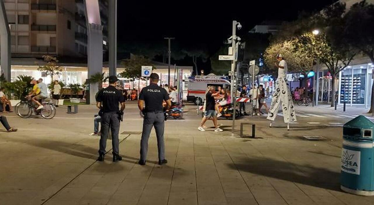 rapinato con il taser in spiaggia ventenne costretto a consegnare soldi cellulare e i vestiti da Ilgazzettino.it rapinato con il taser in spiaggia ventenne costretto a consegnare soldi cellulare e i vestiti