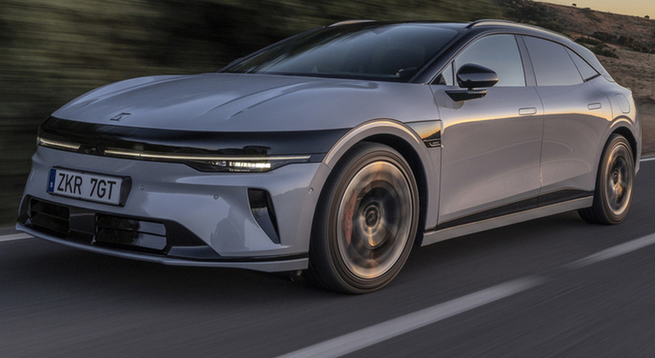 Zeekr 7GT