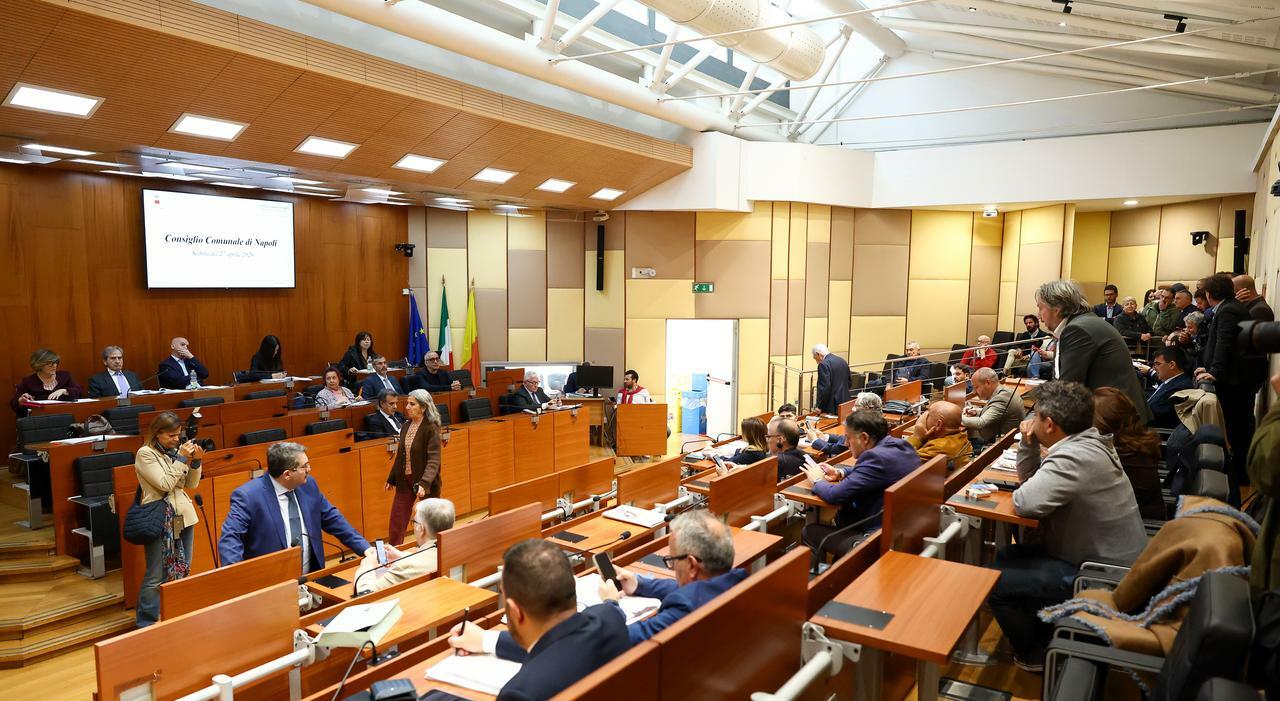 movida a napoli dietrofront il comune si allinea alle leggi nazionali da Ilmattino.it movida a napoli dietrofront il comune si allinea alle leggi nazionali