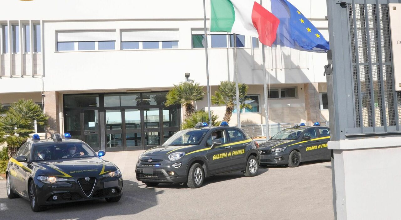 bari false comunicazioni e bancarotta perquisizioni della guardia di finanza in due societ224 sportive da Quotidianodipuglia.it bari false comunicazioni e bancarotta perquisizioni della guardia di finanza in due societ224 sportive