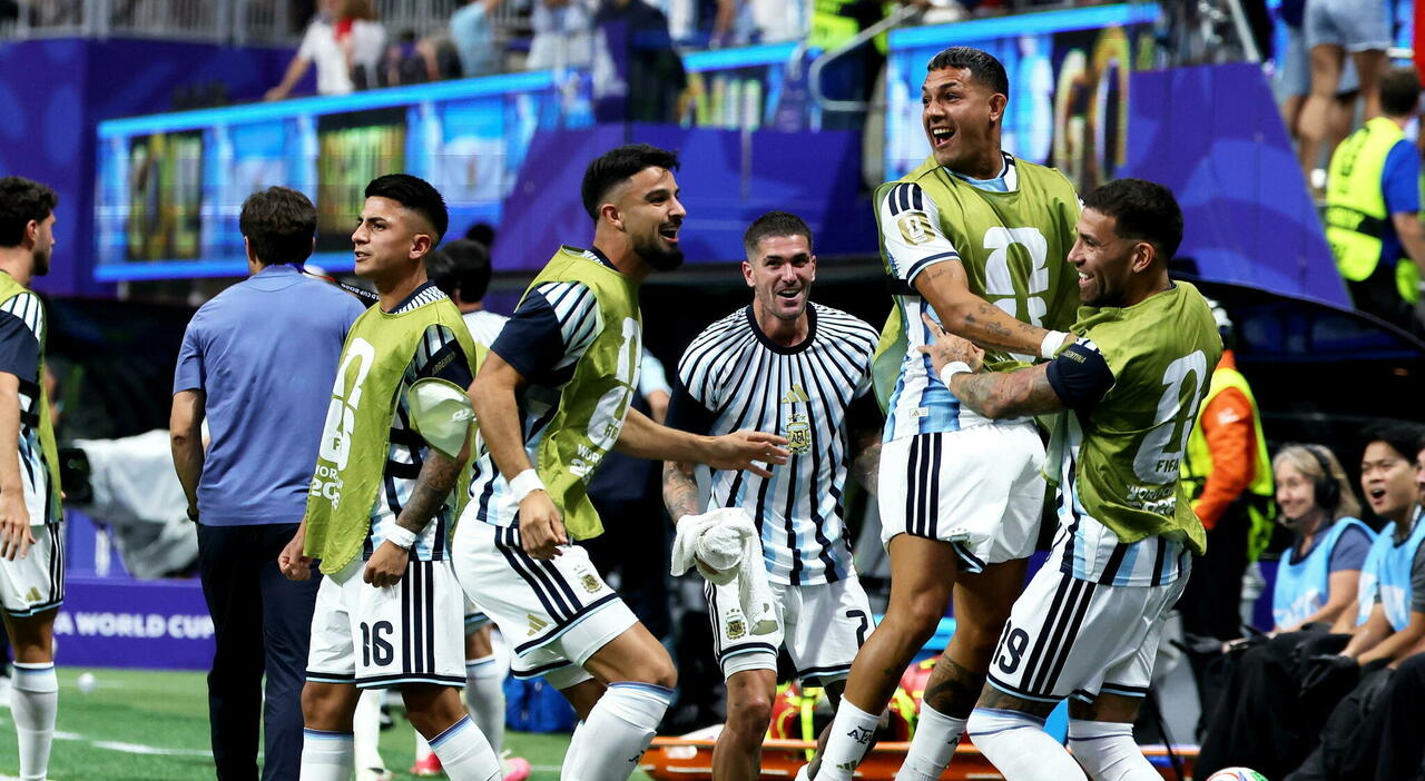 argentina egitto 3 2 le pagelle messi 75 alieno lautaro 75 cambia la gara salah 75 leader da Ilmessaggero.it argentina egitto 3 2 le pagelle messi 75 alieno lautaro 75 cambia la gara salah 75 leader