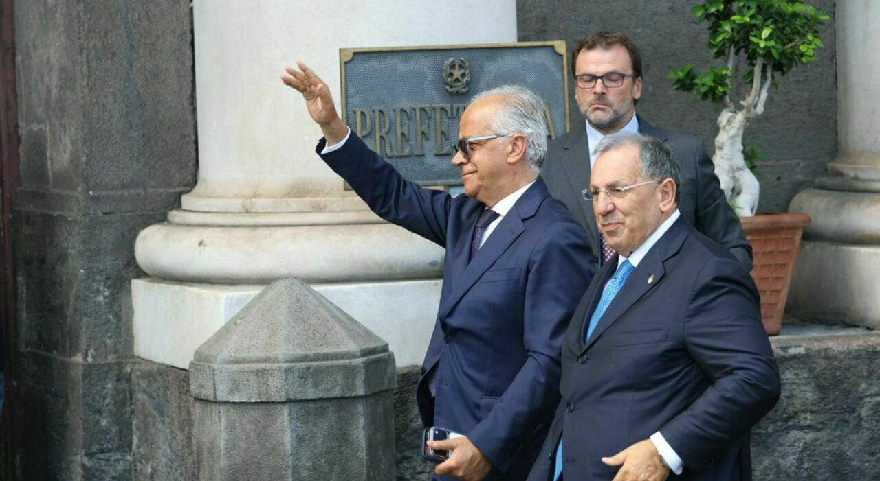 il ministro matteo piantedosi a napoli per il comitato ordine e sicurezza da Ilmattino.it il ministro matteo piantedosi a napoli per il comitato ordine e sicurezza
