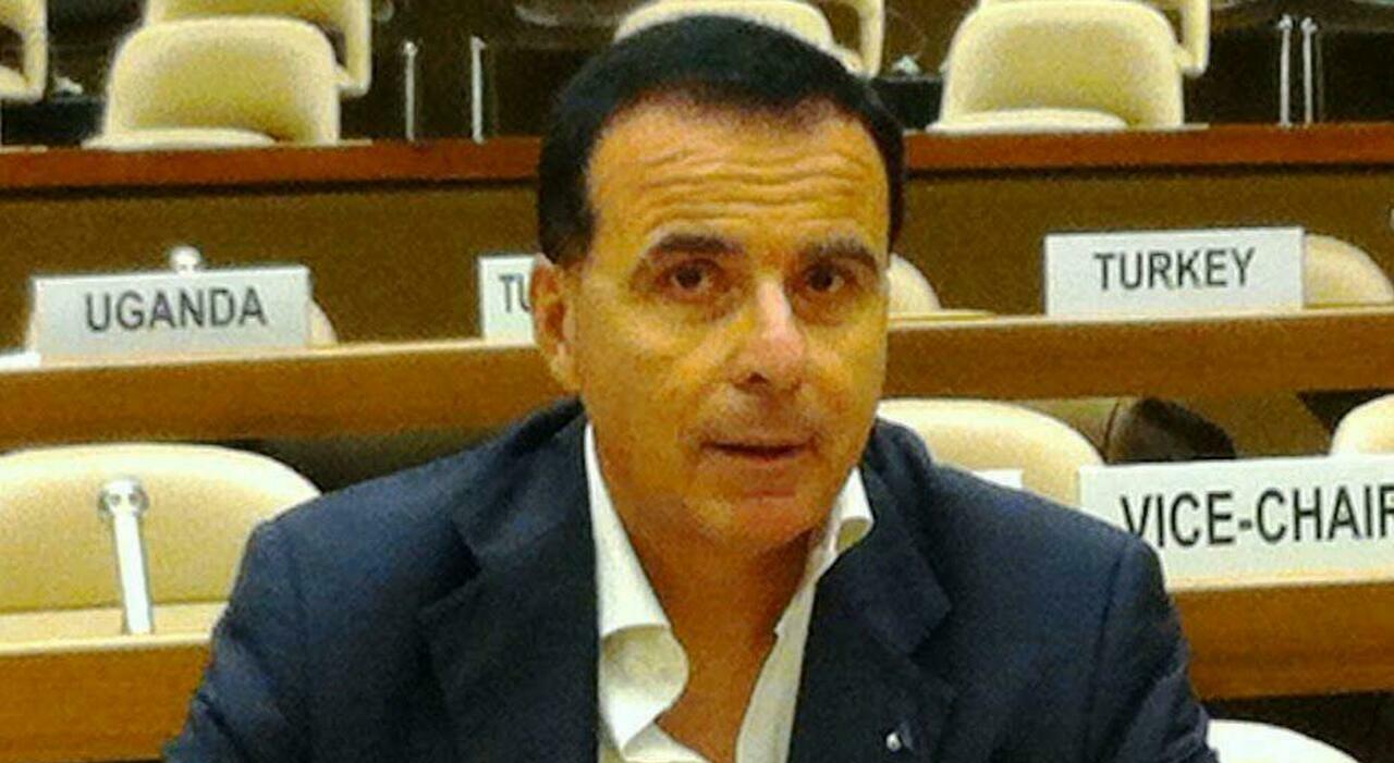 dj godzi morto ad ibiza il pap224 giuseppe noschese mi candider242 a sindaco di napoli da Ilmattino.it dj godzi morto ad ibiza il pap224 giuseppe noschese mi candider242 a sindaco di napoli