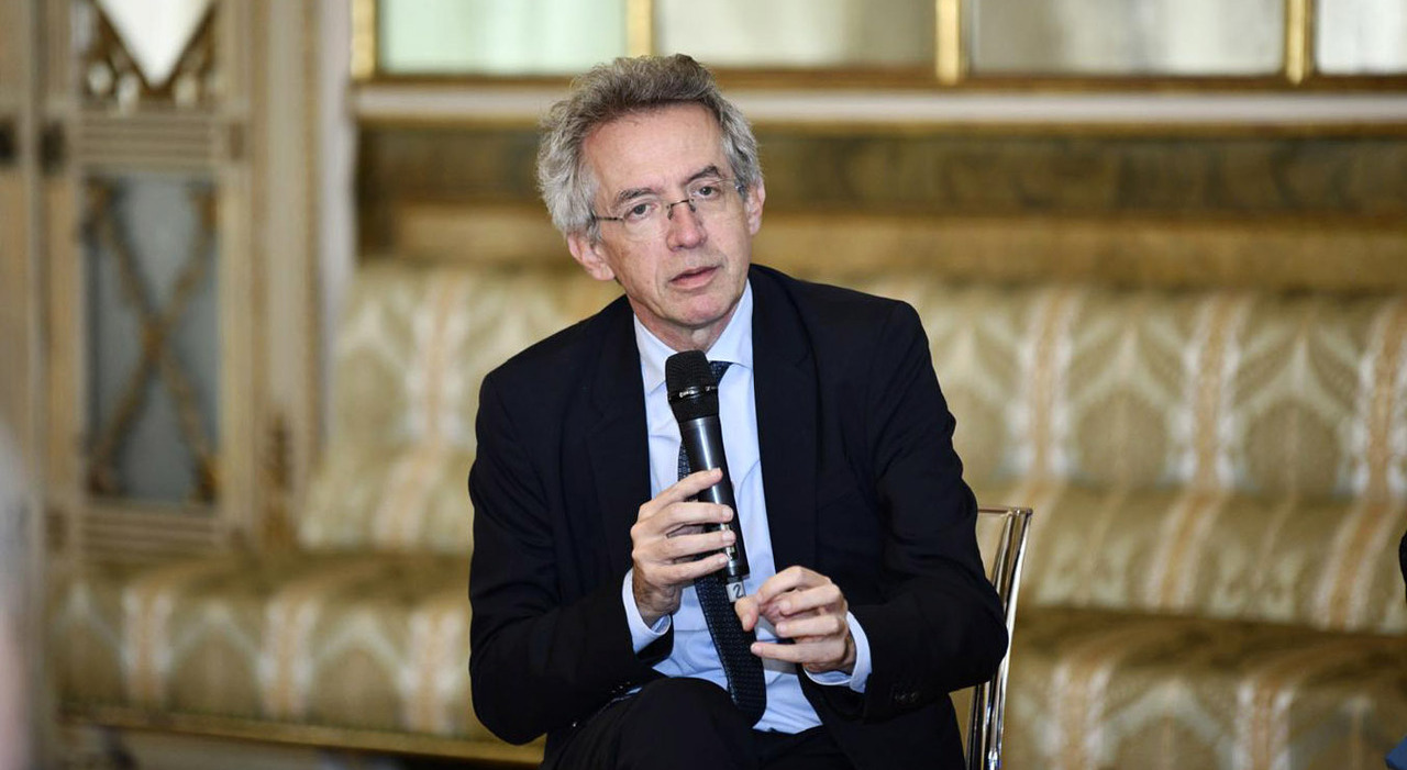 abusivi siglata l intesa tra procura e comune ripartono le demolizioni da Ilmattino.it abusivi siglata l intesa tra procura e comune ripartono le demolizioni