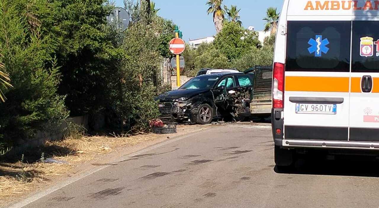 salento scontro auto apecar un morto da Quotidianodipuglia.it salento scontro auto apecar un morto