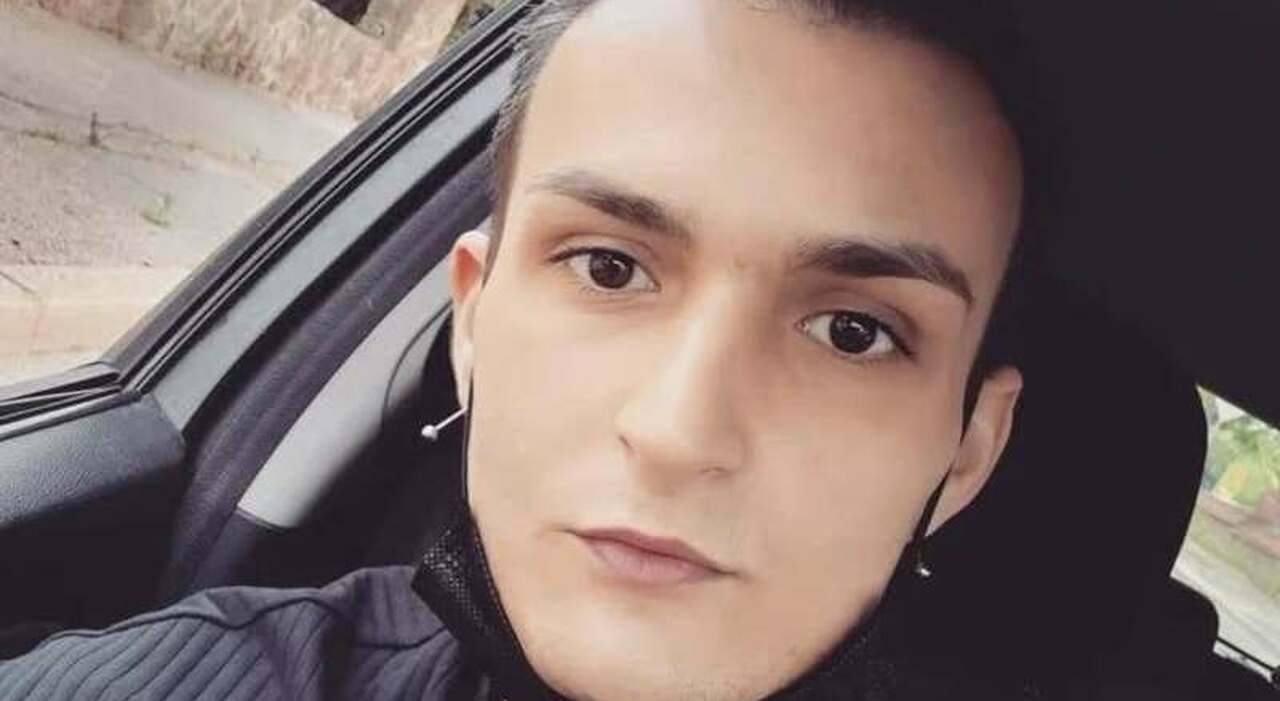 https://statics.cedscdn.it/photos/MED_HIGH/2026/07/10/9643378_10133359_daniele_cacciaru_ucciso_fucile_barrancu_mannu_chi_e_vittima_killer.jpg