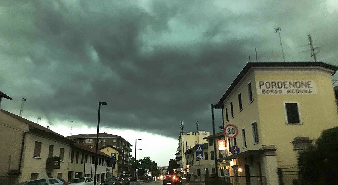 meteo temporali in arrivo in friuli e veneto allerta gialla possibili grandine e vento forte da Ilgazzettino.it meteo temporali in arrivo in friuli e veneto allerta gialla possibili grandine e vento forte