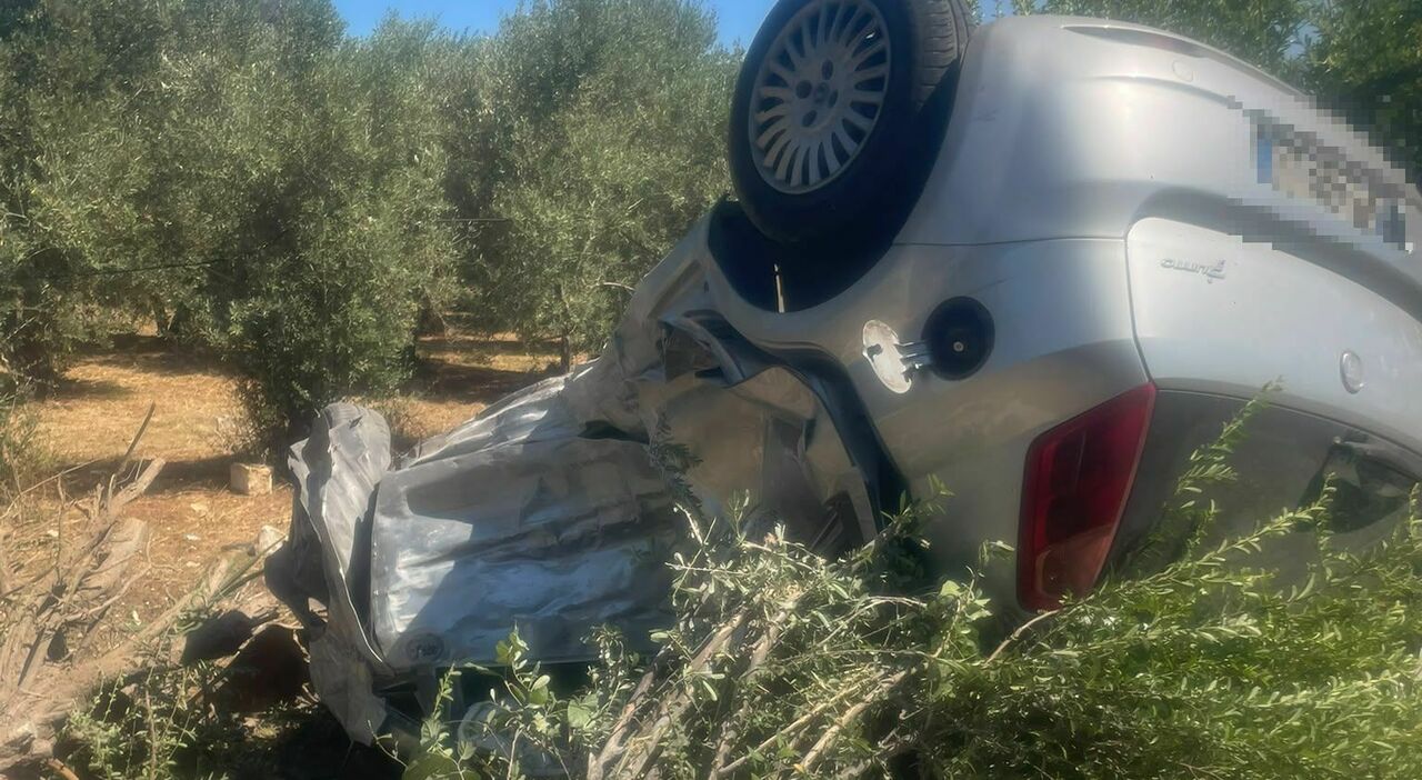 salento incidente sulla provinciale con l auto fuori strada da Quotidianodipuglia.it salento incidente sulla provinciale con l auto fuori strada