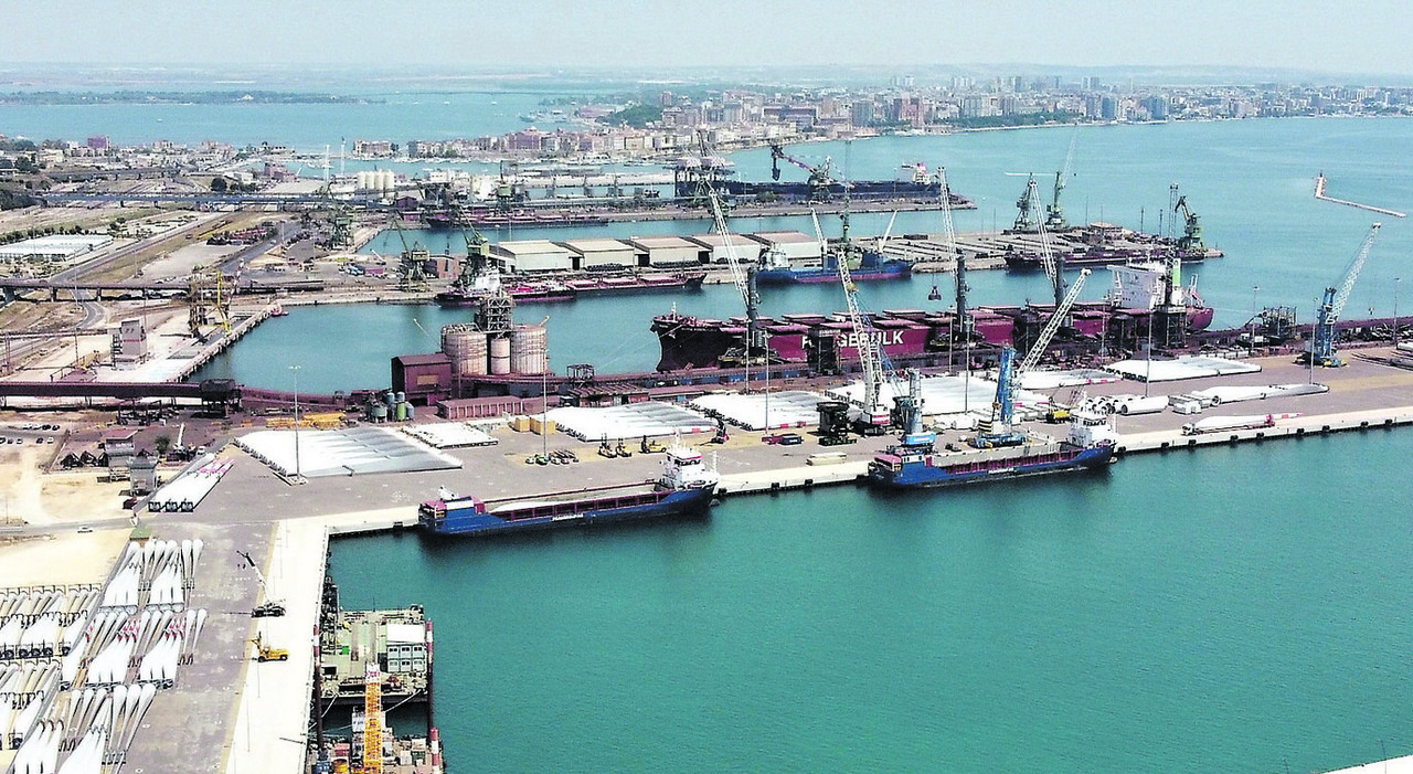 taranto il no di bitetti al rigassificatore contrasta leolico offshore da Quotidianodipuglia.it taranto il no di bitetti al rigassificatore contrasta leolico offshore
