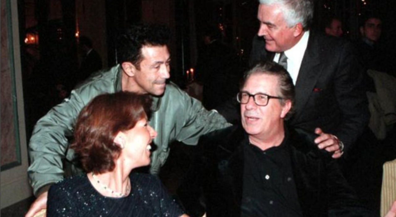 morto peppino di capri intervista a edoardo bennato la sua voce nel jukebox di bagnoli era il paradiso da Ilmattino.it morto peppino di capri intervista a edoardo bennato la sua voce nel jukebox di bagnoli era il paradiso