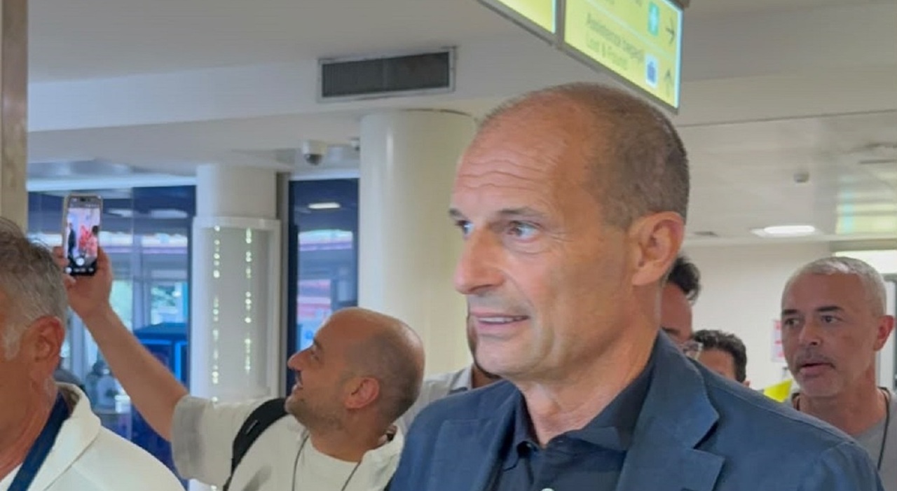 napoli l inchino al maradona e gli occhi sul mare allegri 28 anni dopo da Ilmattino.it napoli l inchino al maradona e gli occhi sul mare allegri 28 anni dopo