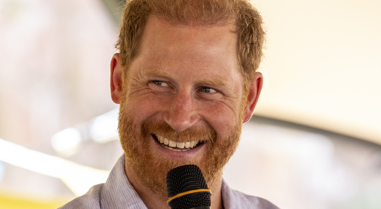 https://statics.cedscdn.it/photos/MED_HIGH/2026/07/14/9650563_14110811_principe_harry_lady_diana_abbracci_figli_intervista.jpg