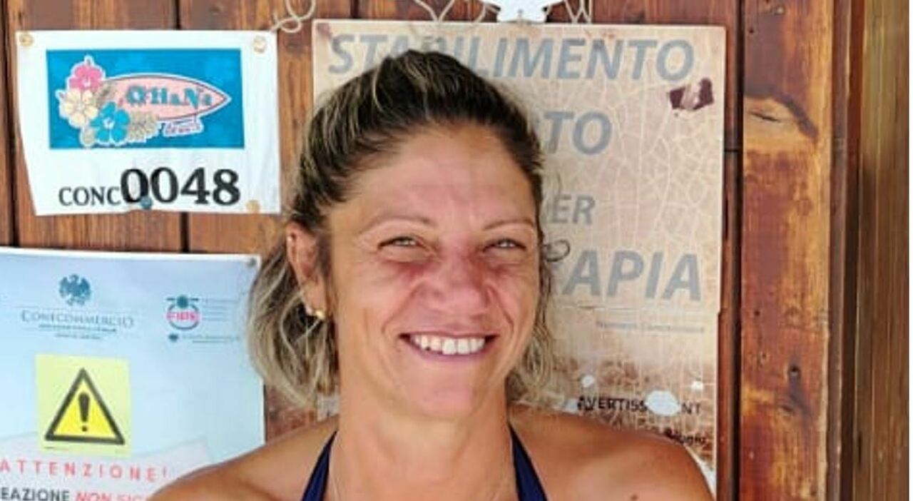 ruba i soldi dallo stabilimento di palombina la bagnina lo rincorre scalza e lo blocca in attesa dei carabinieri da Corriereadriatico.it ruba i soldi dallo stabilimento di palombina la bagnina lo rincorre scalza e lo blocca in attesa dei carabinieri