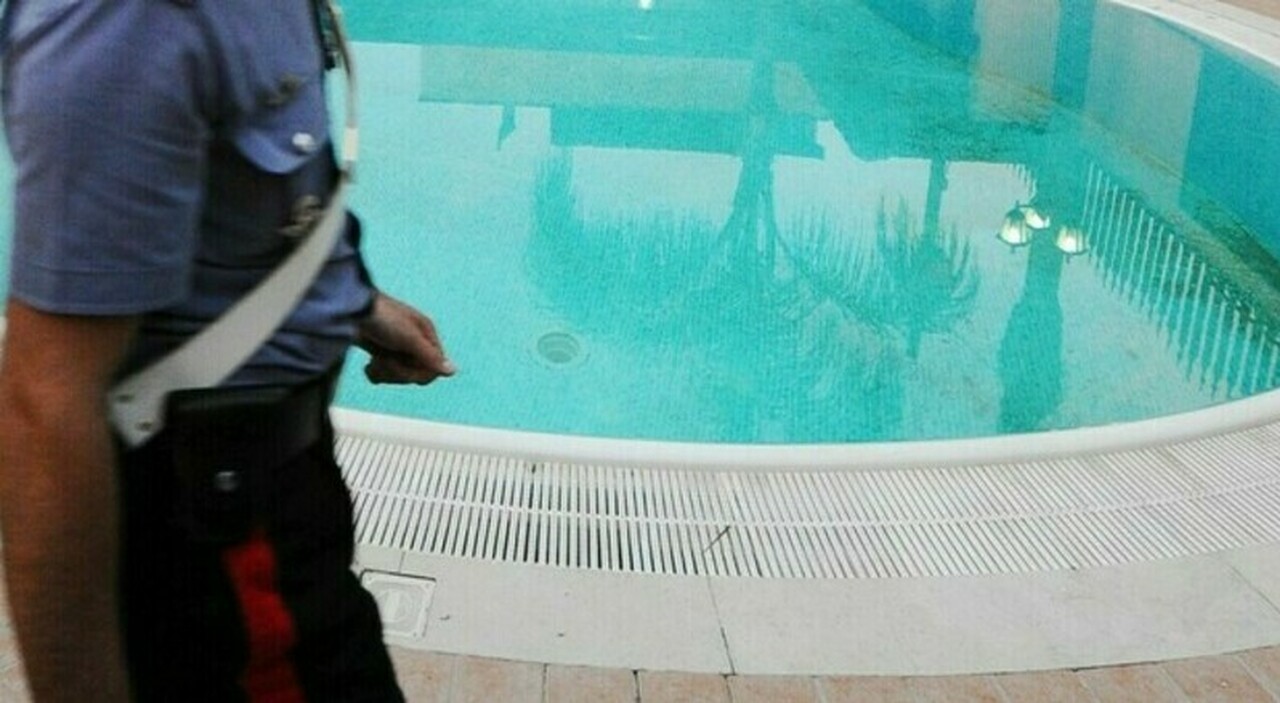 https://statics.cedscdn.it/photos/MED_HIGH/2026/07/15/9653200_15190012_bimba_7_anni_grave_piscina_bochettone_sestri_levante_ultima_ora.jpg