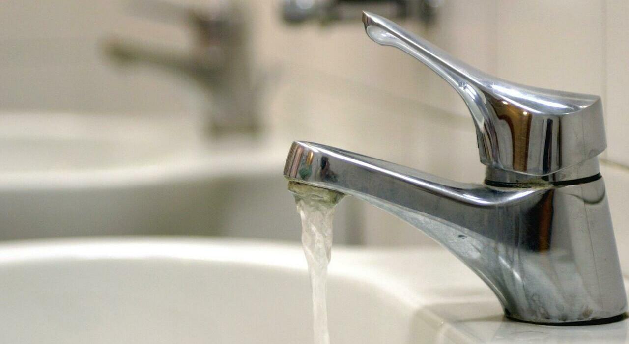 В Пordenone после слияния водоканалов пенсионеры получили счета, превышающие обычные в три раза