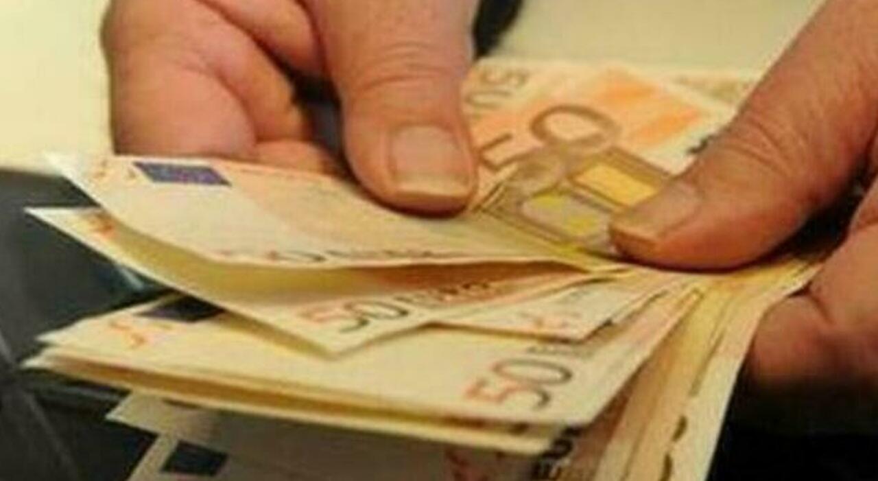 https://statics.cedscdn.it/photos/MED_HIGH/2026/07/16/9655123_16154542_donna_trovata_morta_in_casa_tesoro_137mila_euro.jpg