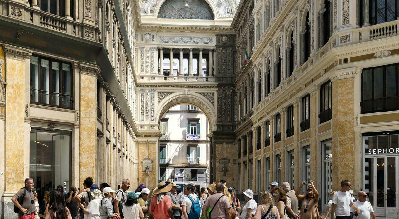 turismo dati da record mezzo milione di arrivi ora napoli 232 superstar da Ilmattino.it turismo dati da record mezzo milione di arrivi ora napoli 232 superstar