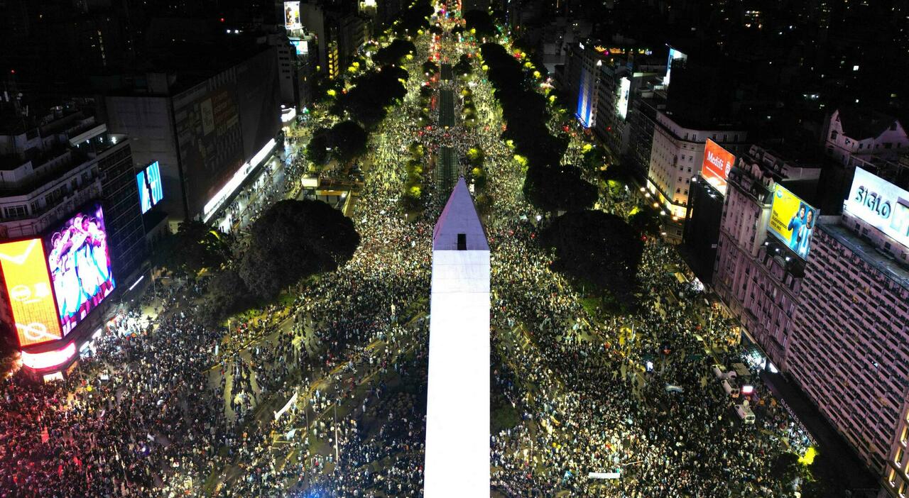 https://statics.cedscdn.it/photos/MED_HIGH/2026/07/18/9659075_18185719_buenos_aires.jpg
