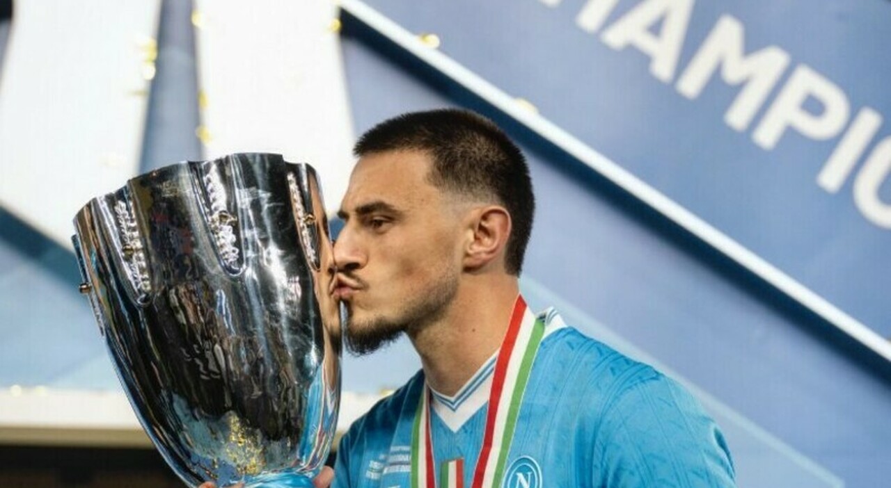 elmas napoli gi224 mi manchi se volevano avrei fatto anche il braccetto o il terzino da Ilmattino.it elmas napoli gi224 mi manchi se volevano avrei fatto anche il braccetto o il terzino