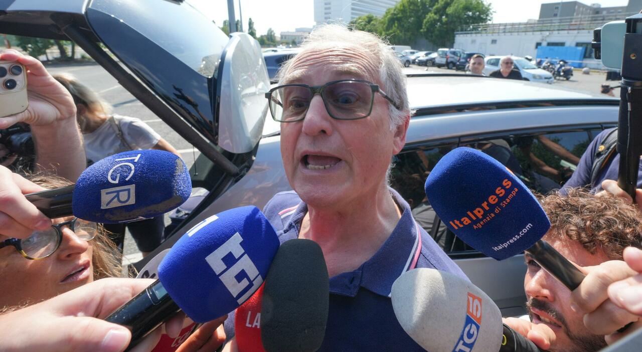 https://statics.cedscdn.it/photos/MED_HIGH/2026/07/19/9660305_19085317_mario_roggero_precedenti_2005_grazia.jpg