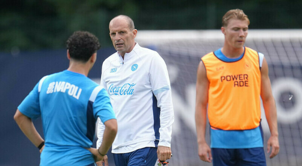 napoli il ritiro a dimaro allegri sprona i suoi in allenamento rientrato l allarme rafa marin da Ilmattino.it napoli il ritiro a dimaro allegri sprona i suoi in allenamento rientrato l allarme rafa marin