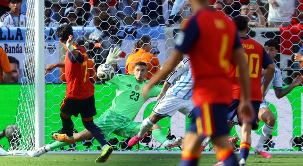 https://statics.cedscdn.it/photos/MED_HIGH/2026/07/20/9660928_20000919_spagna_campione_del_mondo_torres_messi_yamal_come_e_finita.jpg