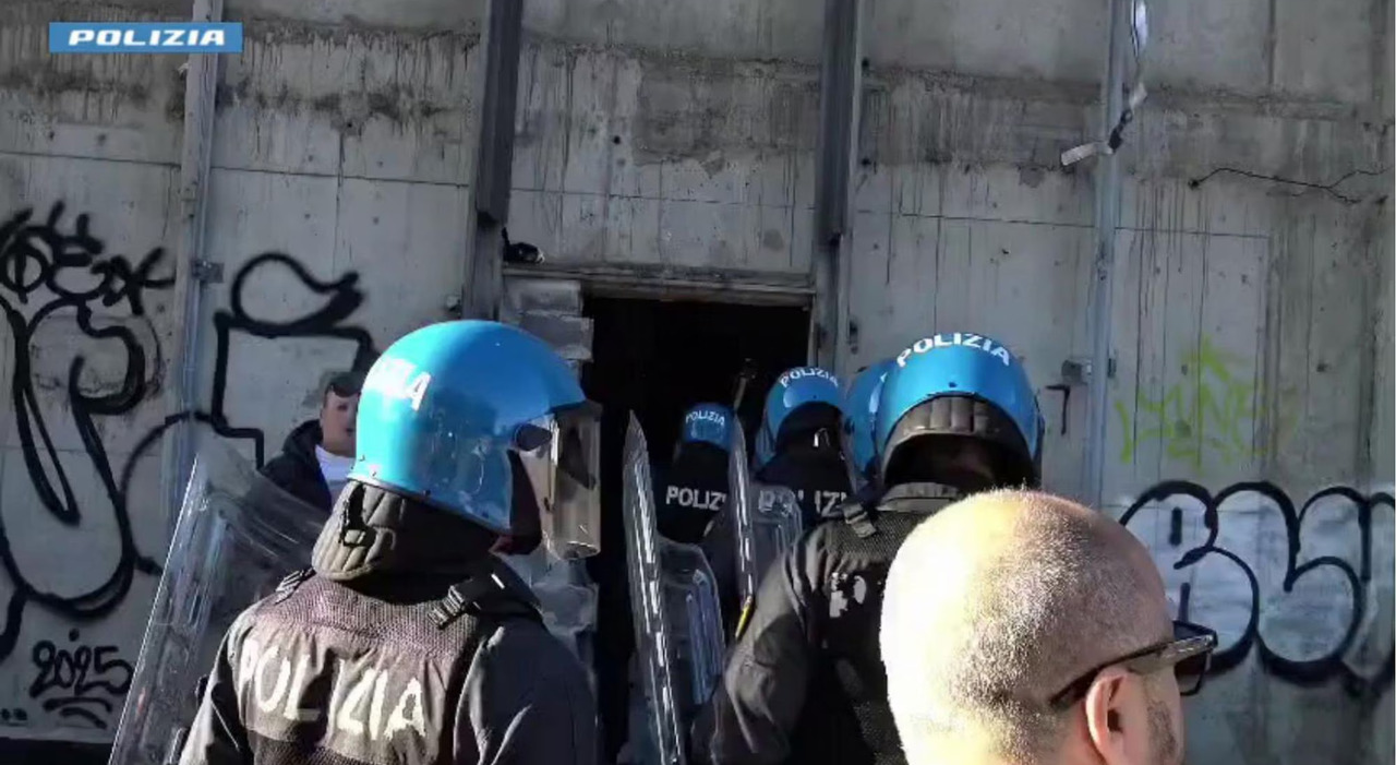 https://statics.cedscdn.it/photos/MED_HIGH/2026/07/20/9661830_20083350_polizia_blitz_baby_gang_mille_profili_social_violenti.jpg