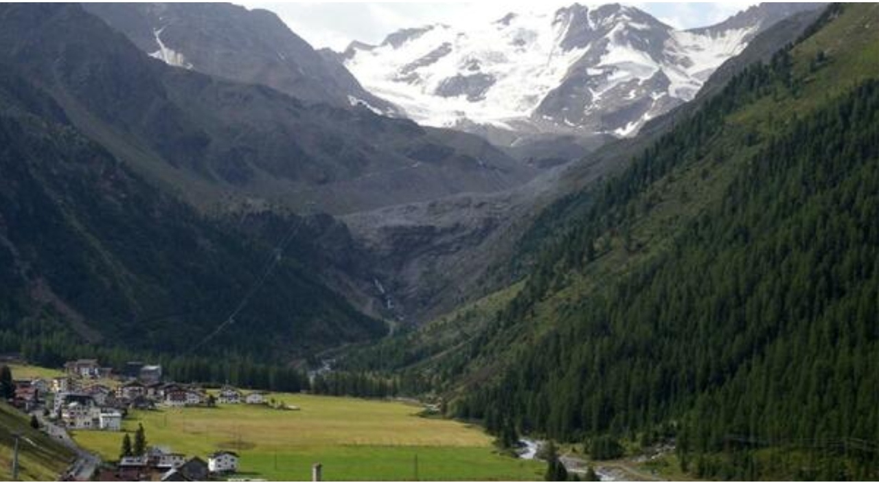 https://statics.cedscdn.it/photos/MED_HIGH/2026/07/21/9663858_21091758_morto_durante_gita_montagna_tesimo_allarme_figlia_oggi.jpg