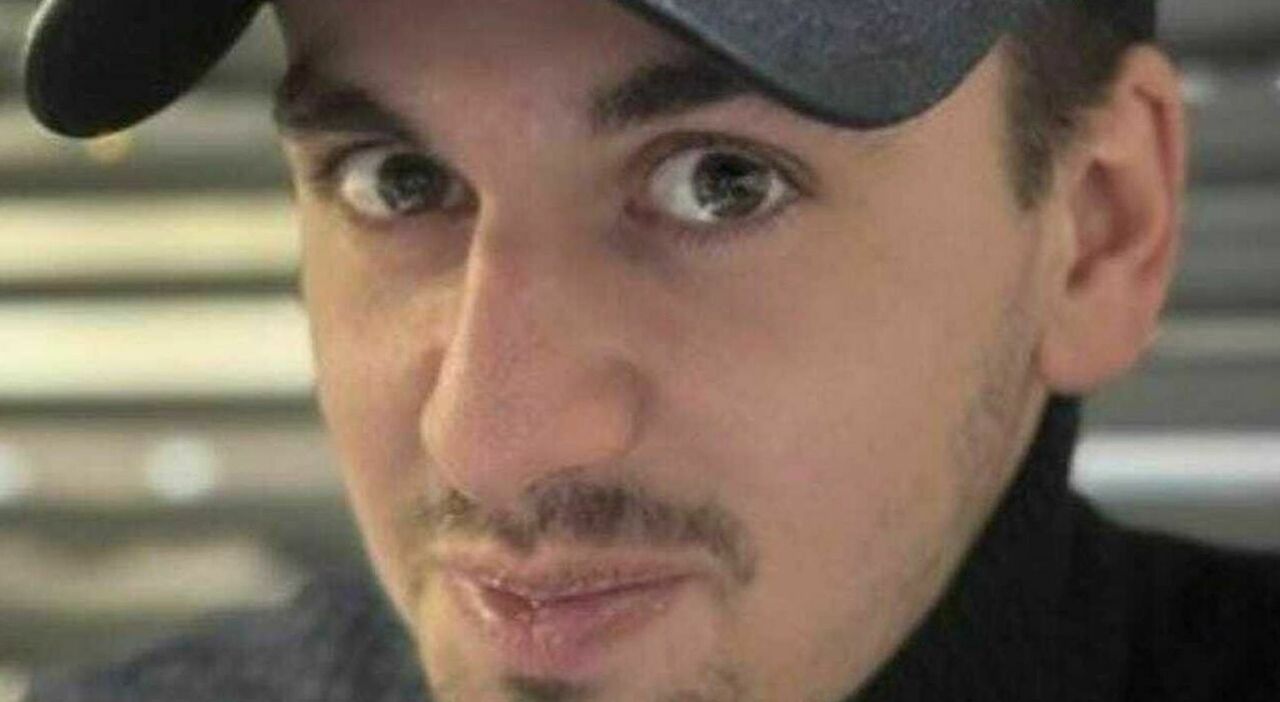 https://statics.cedscdn.it/photos/MED_HIGH/2026/07/21/9664136_21130350_alex_favaro_morto_funerale_sospeso_autopsia_liti_mirano_venezia.jpg