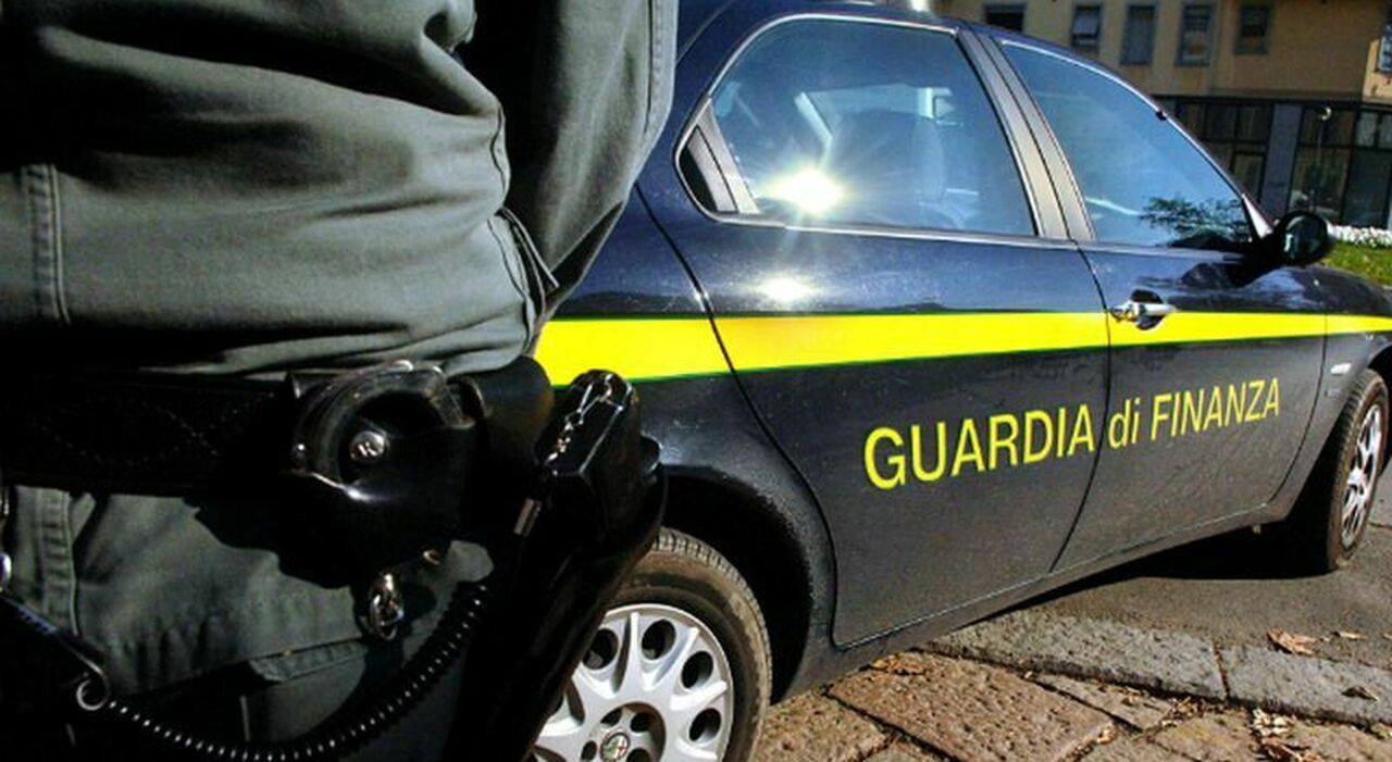 fatture false e underground banking sequestro da oltre 21 milioni in tre regioni da Ilmattino.it fatture false e underground banking sequestro da oltre 21 milioni in tre regioni
