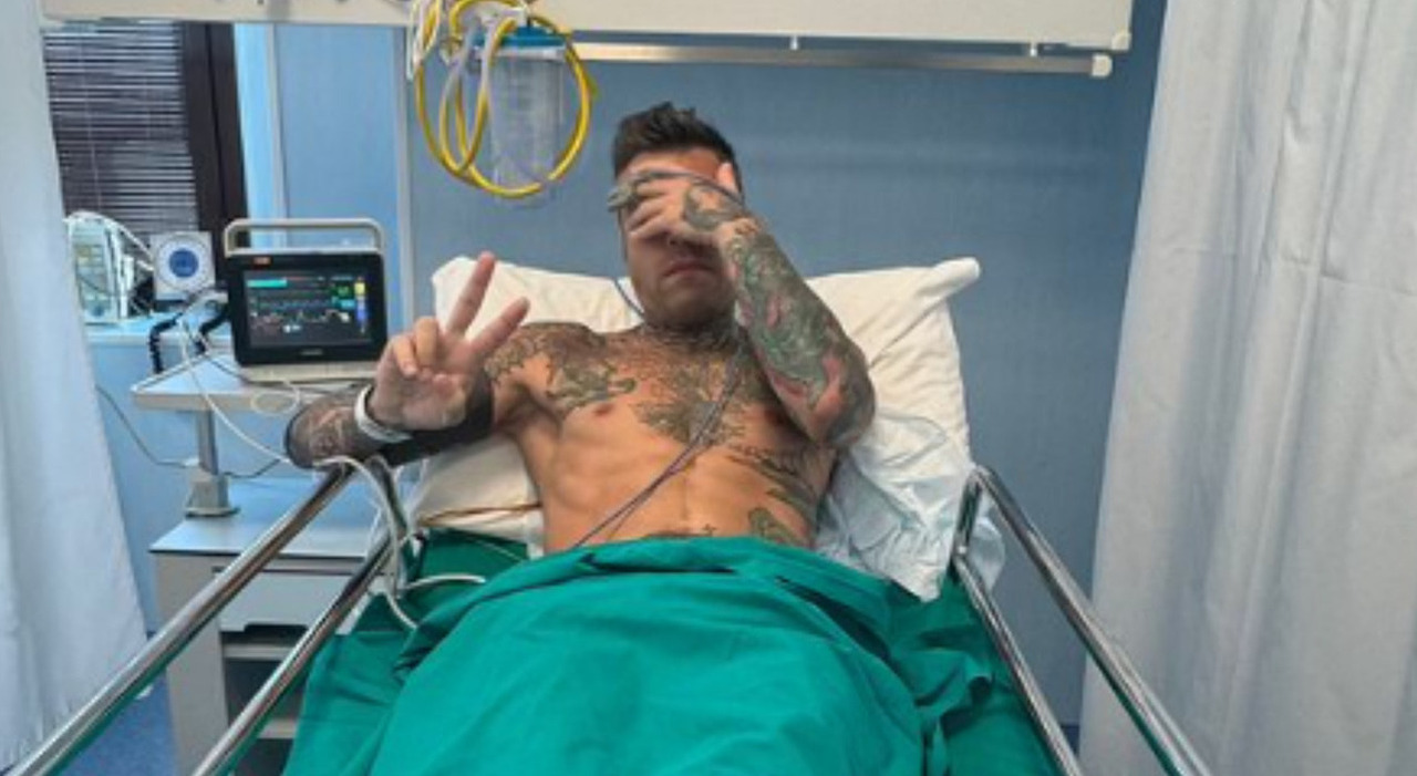 https://statics.cedscdn.it/photos/MED_HIGH/2026/07/22/9666297_22152732_fedez_ospedale_come_sta_ultimissime.jpg