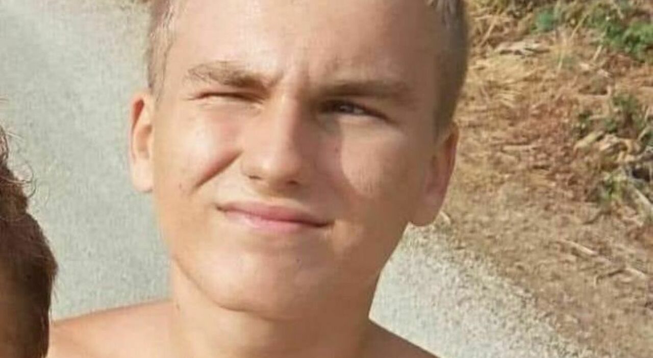 https://statics.cedscdn.it/photos/MED_HIGH/2026/07/24/9668911_24074508_leonardo_calcina_compagni_accusa_istigazione_suicidio.jpg